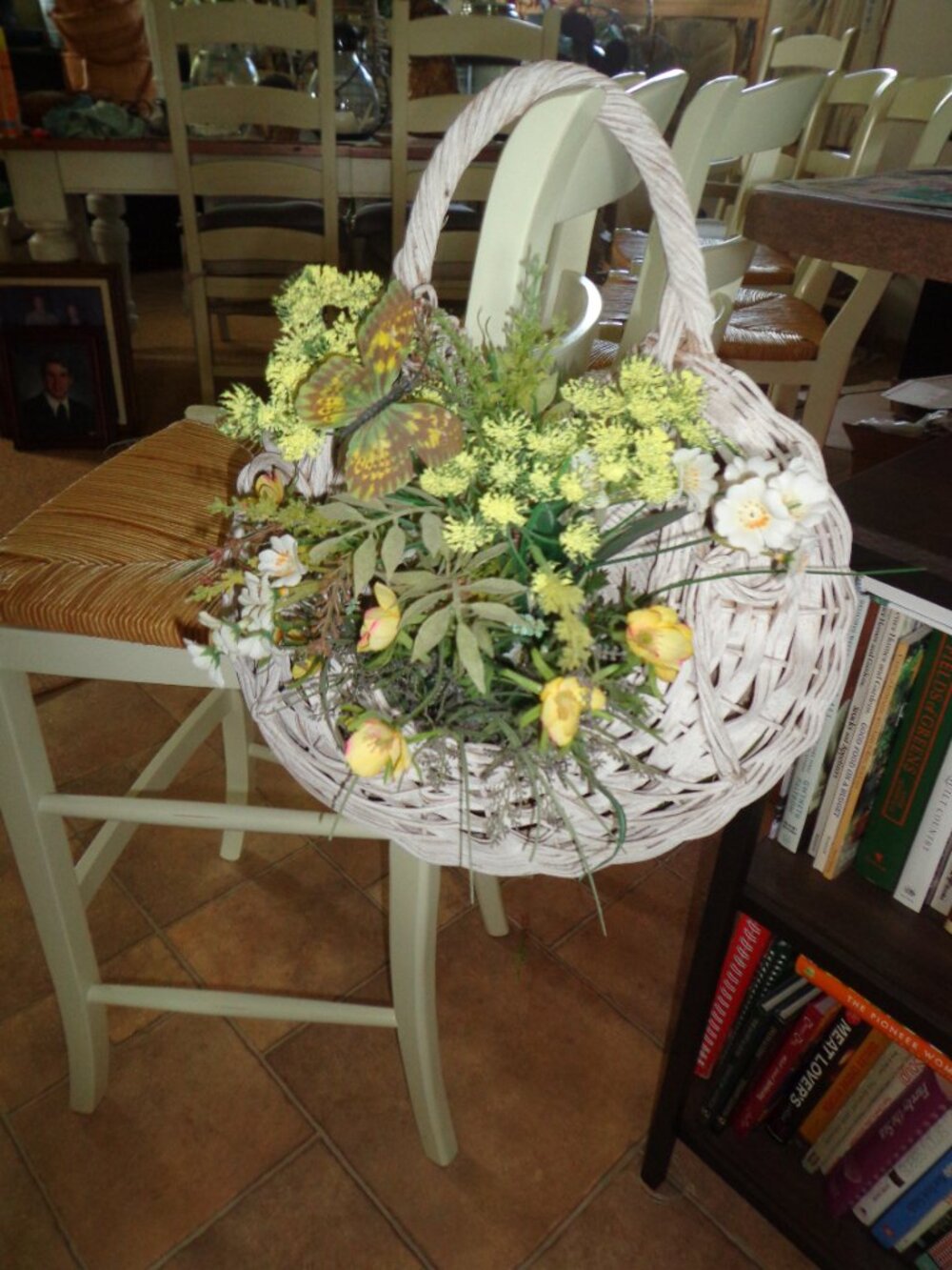Hanging Wicker Wall Handled Basket w/Floral Arrangement White